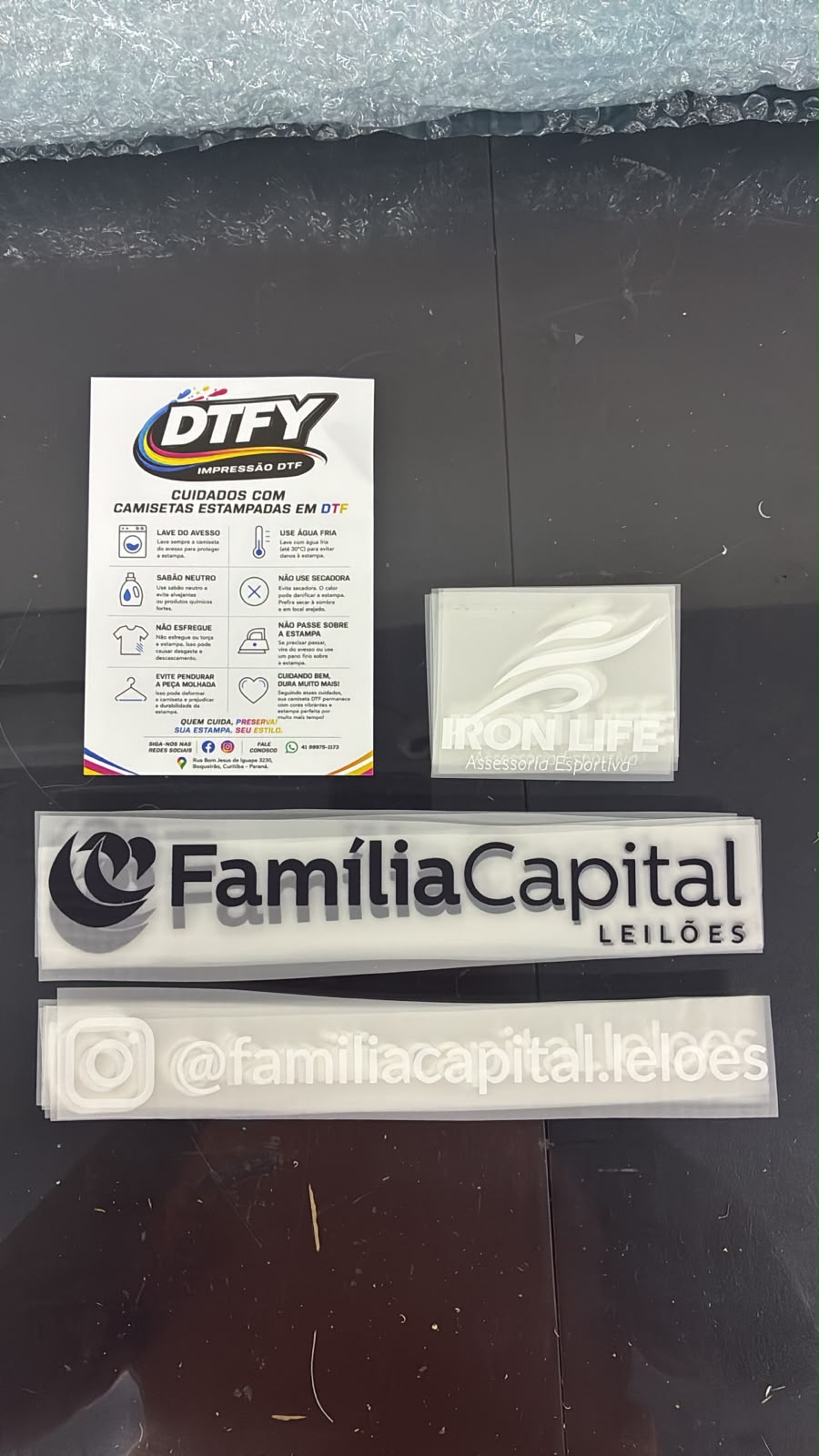 Pedido real de etiquetas DTF entregue pela DTFY